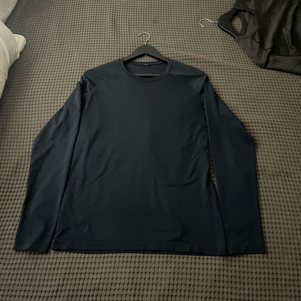 Lululemon metal vent long sleve